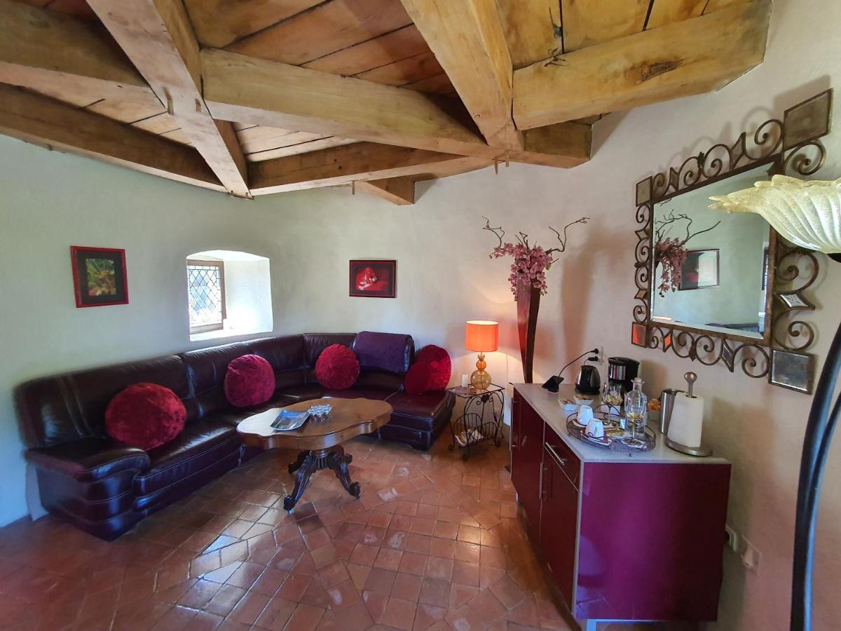 Chambre D'Hotes Au Chateau De Belcastel Belcastel  エクステリア 写真