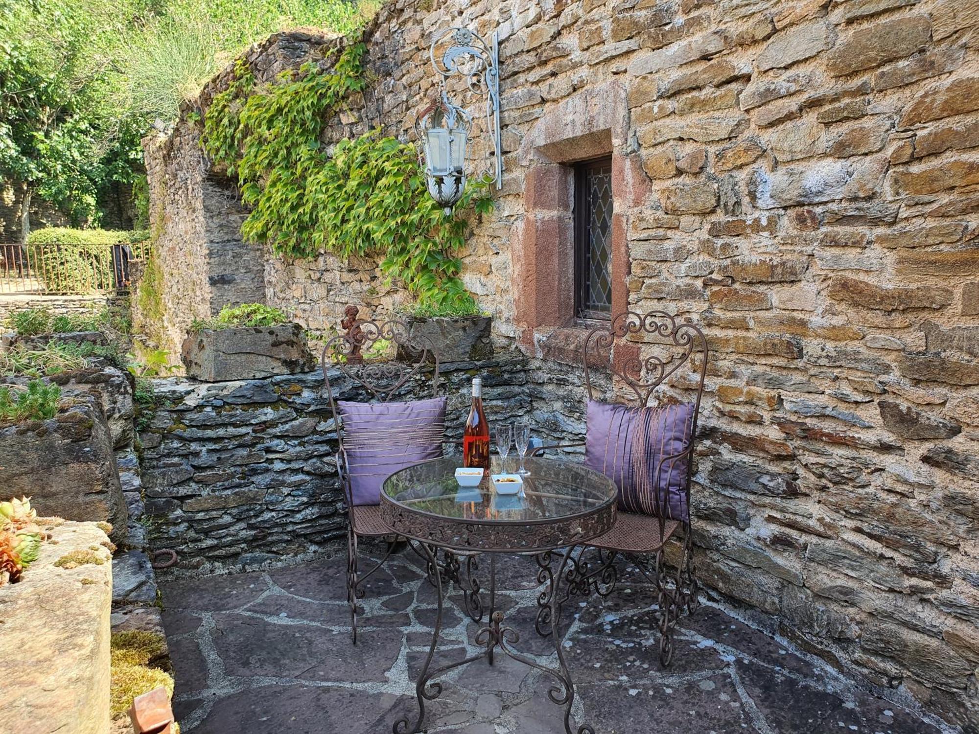 Chambre D'Hotes Au Chateau De Belcastel Belcastel  エクステリア 写真
